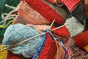 http://notsogranny.com/2014/07/does-crochet-really-use-more-yarn-than-knitting.html